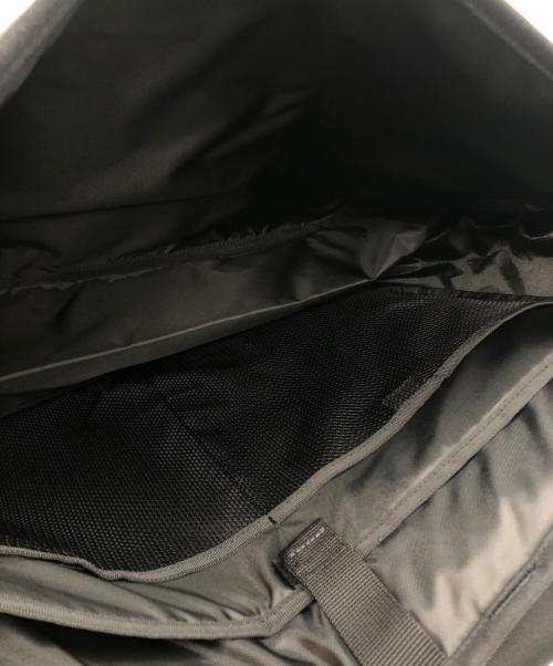 CarHartt（カーハート）CarHartt (カーハート) JAKE MESSENGER BAG ブラック 未使用品の古着・服飾アイテム