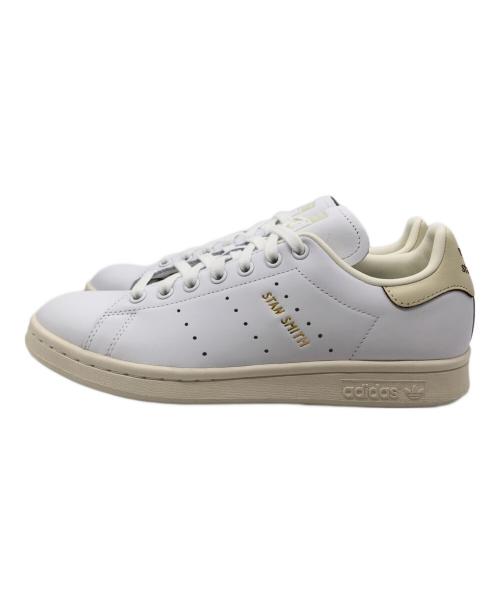adidas（アディダス）adidas (アディダス) スニーカー ホワイト サイズ:US7の古着・服飾アイテム
