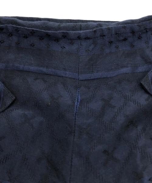 LIMI feu（リミフゥ）LIMI feu (リミフゥ) ビッグボタン シルクコットンパンツ ネイビー サイズ:下記参照の古着・服飾アイテム