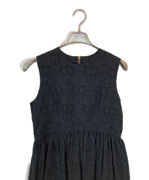 allureville（アルアバイル）allureville (アルアバイル) シフリー刺繍ギャザーワンピース ブラック サイズ:1の古着・服飾アイテム