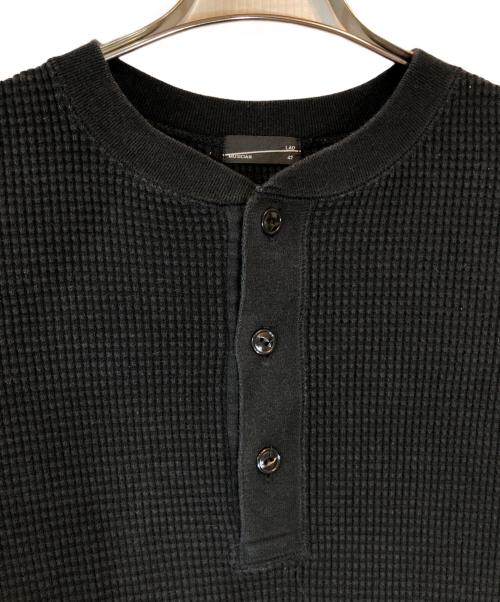 LAD MUSICIAN（ラッドミュージシャン）LAD MUSICIAN (ラッドミュージシャン) THERMAL HENRY NECK PULLOVER ブラック サイズ:42の古着・服飾アイテム