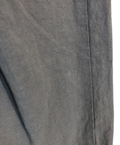 nest Robe（ネストローブ）nest Robe (ネストローブ) コットンリネンウェザーバレルパンツ グレー サイズ:Fの古着・服飾アイテム