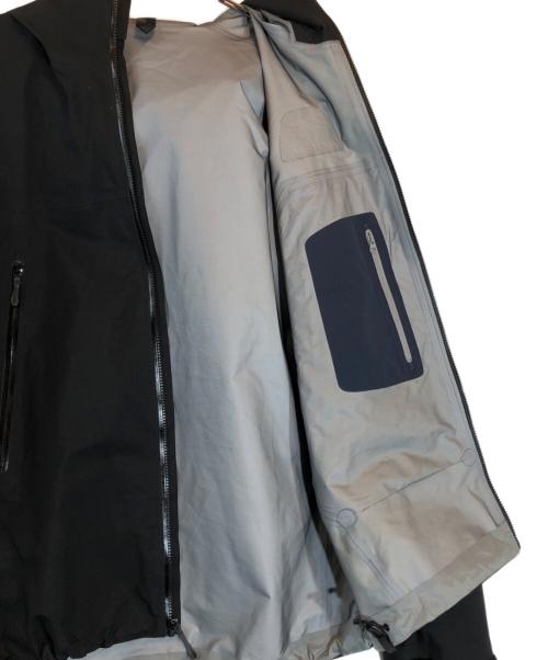 ARC'TERYX（アークテリクス）ARC'TERYX (アークテリクス) ベータ ジャケット メンズ グレー サイズ:Mの古着・服飾アイテム