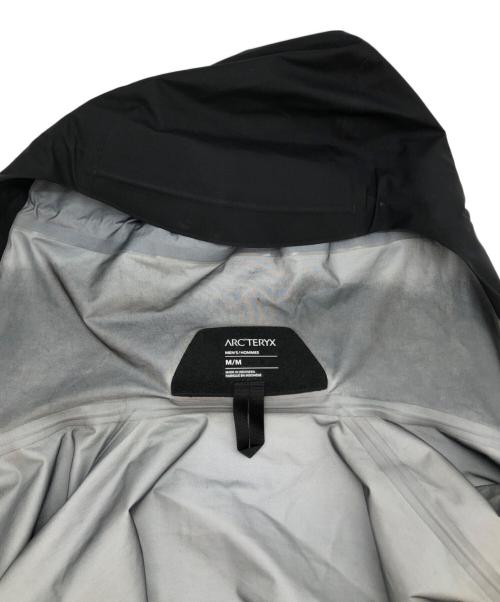 ARC'TERYX（アークテリクス）ARC'TERYX (アークテリクス) ベータ ジャケット メンズ グレー サイズ:Mの古着・服飾アイテム