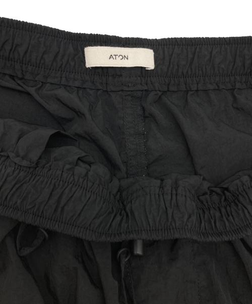 ATON（エイトン）ATON (エイトン) HAND DYED NYLON UTILITY PANTS ブラック サイズ:04の古着・服飾アイテム