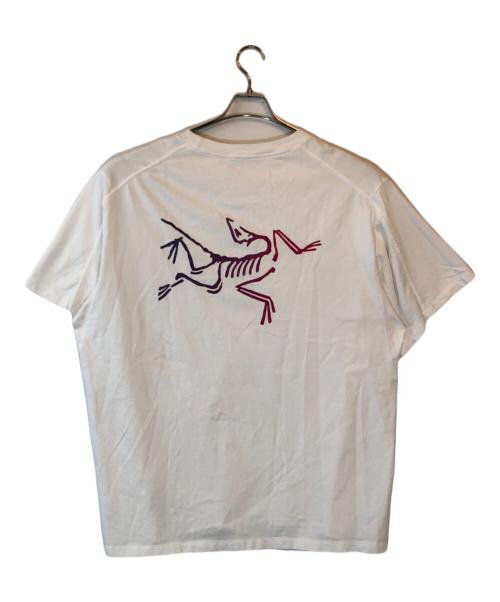 ARC'TERYX（アークテリクス）ARC'TERYX (アークテリクス) KARGG COTTON LOGO SS M ホワイト サイズ:XLの古着・服飾アイテム