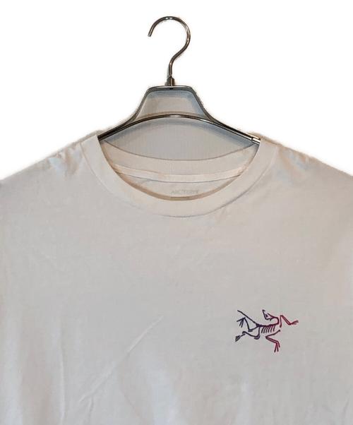 ARC'TERYX（アークテリクス）ARC'TERYX (アークテリクス) KARGG COTTON LOGO SS M ホワイト サイズ:XLの古着・服飾アイテム
