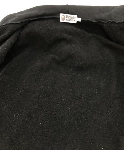 A BATHING APE（アベイシングエイプ）A BATHING APE (アベイシングエイプ) カモシャークジップパーカー ブラック サイズ:Lの古着・服飾アイテム