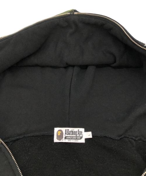 A BATHING APE（アベイシングエイプ）A BATHING APE (アベイシングエイプ) カモシャークジップパーカー ブラック サイズ:Lの古着・服飾アイテム