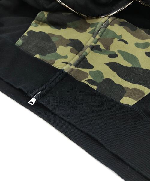 A BATHING APE（アベイシングエイプ）A BATHING APE (アベイシングエイプ) カモシャークジップパーカー ブラック サイズ:Lの古着・服飾アイテム