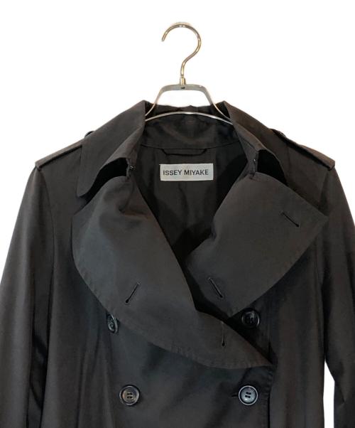ISSEY MIYAKE（イッセイミヤケ）ISSEY MIYAKE (イッセイミヤケ) モディファイドトレンチコート ブラウン サイズ:２の古着・服飾アイテム