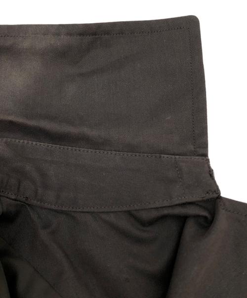 ISSEY MIYAKE（イッセイミヤケ）ISSEY MIYAKE (イッセイミヤケ) モディファイドトレンチコート ブラウン サイズ:２の古着・服飾アイテム
