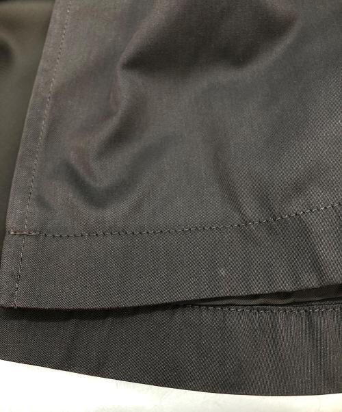 ISSEY MIYAKE（イッセイミヤケ）ISSEY MIYAKE (イッセイミヤケ) モディファイドトレンチコート ブラウン サイズ:２の古着・服飾アイテム
