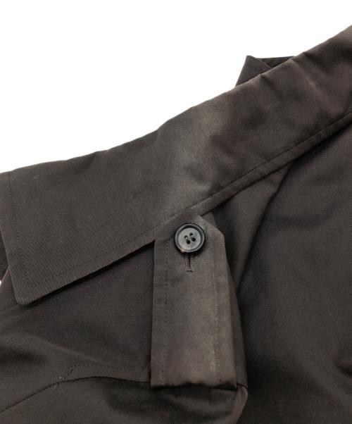 ISSEY MIYAKE（イッセイミヤケ）ISSEY MIYAKE (イッセイミヤケ) モディファイドトレンチコート ブラウン サイズ:２の古着・服飾アイテム