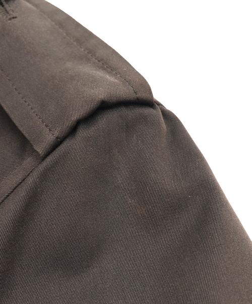 ISSEY MIYAKE（イッセイミヤケ）ISSEY MIYAKE (イッセイミヤケ) モディファイドトレンチコート ブラウン サイズ:２の古着・服飾アイテム