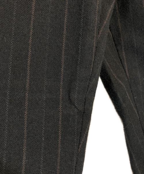 ISSEY MIYAKE（イッセイミヤケ）ISSEY MIYAKE (イッセイミヤケ) 変形ストライプパンツ ネイビー サイズ:3の古着・服飾アイテム
