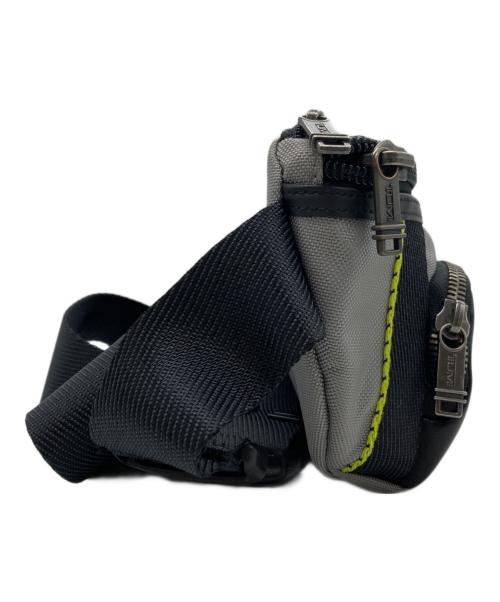 TUMI（トゥミ）TUMI (トゥミ) ショルダーバッグ グレーの古着・服飾アイテム