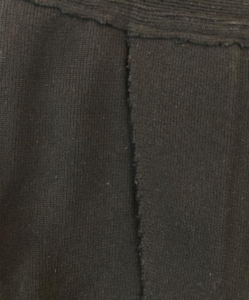 ISSEY MIYAKE（イッセイミヤケ）ISSEY MIYAKE (イッセイミヤケ) テーパードパンツ ブラック サイズ:2の古着・服飾アイテム