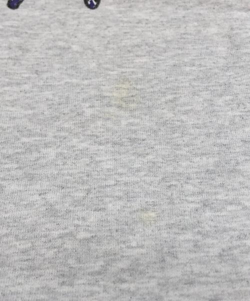 SUPREME（シュプリーム）SUPREME (シュプリーム) Gonz Heads Crewneck グレー サイズ:Mediumの古着・服飾アイテム