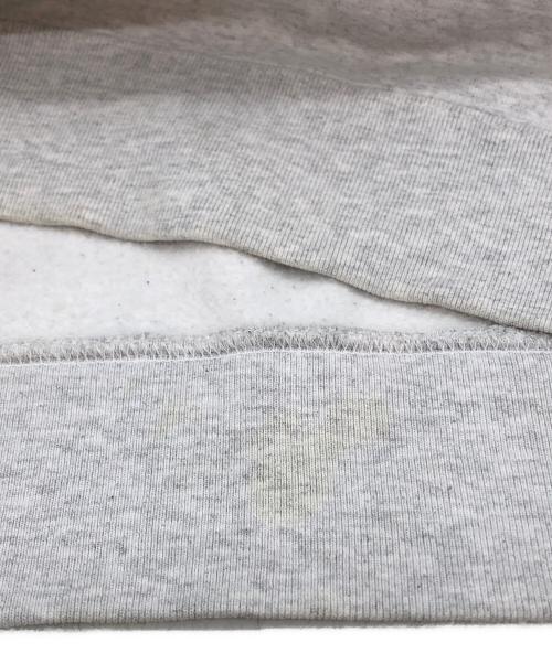SUPREME（シュプリーム）SUPREME (シュプリーム) Gonz Heads Crewneck グレー サイズ:Mediumの古着・服飾アイテム