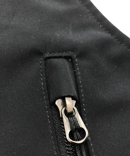 COMME des GARCONS JUNYA WATANABE MAN（コム デ ギャルソン ジュンヤ ワタナベ マン）COMME des GARCONS JUNYA WATANABE MAN (コム デ ギャルソン ジュンヤ ワタナベ マン) バッグベスト ブラックの古着・服飾アイテム