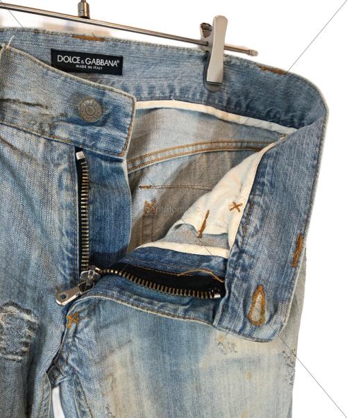 DOLCE & GABBANA（ドルチェ＆ガッバーナ）DOLCE & GABBANA (ドルチェ＆ガッバーナ) メタルロゴ加工 レザーベルトループデニムパンツ ブルー サイズ:46の古着・服飾アイテム