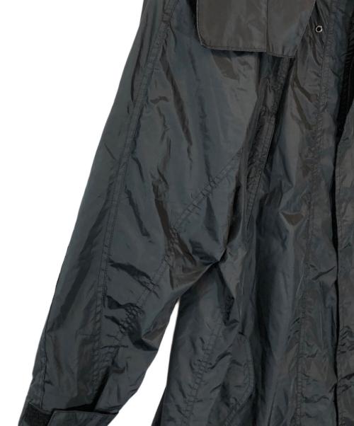 ISSEY MIYAKE FETE（イッセイミヤケフェット）ISSEY MIYAKE FETE (イッセイミヤケフェット) パラシュートコート ブラック サイズ:03の古着・服飾アイテム