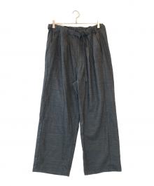 ANCELLM（アンセルム）の古着「BACKSATIN BELTLESS SLACKS」｜グレー