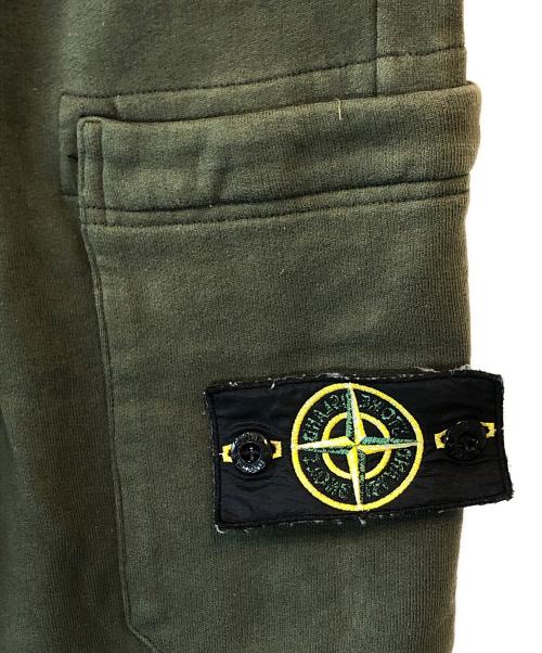 STONE ISLAND（ストーンアイランド）STONE ISLAND (ストーンアイランド) パッチ付きスウェットパンツ オリーブ サイズ:Lの古着・服飾アイテム