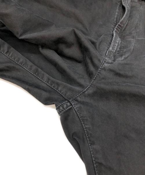 STONE ISLAND（ストーンアイランド）STONE ISLAND (ストーンアイランド) ワッペン付カーゴパンツ ブラック サイズ:W32の古着・服飾アイテム
