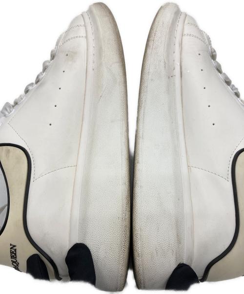 ALEXANDER McQUEEN（アレキサンダーマックイーン）ALEXANDER McQUEEN (アレキサンダーマックイーン) ローカットスニーカー ホワイト サイズ:size 43の古着・服飾アイテム