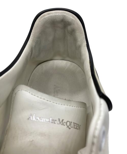 ALEXANDER McQUEEN（アレキサンダーマックイーン）ALEXANDER McQUEEN (アレキサンダーマックイーン) ローカットスニーカー ホワイト サイズ:size 43の古着・服飾アイテム