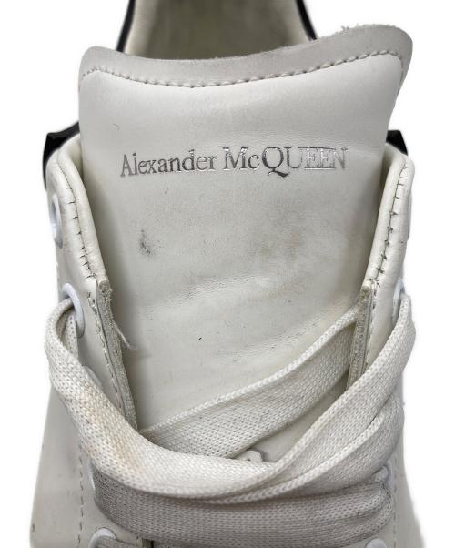 ALEXANDER McQUEEN（アレキサンダーマックイーン）ALEXANDER McQUEEN (アレキサンダーマックイーン) ローカットスニーカー ホワイト サイズ:size 43の古着・服飾アイテム