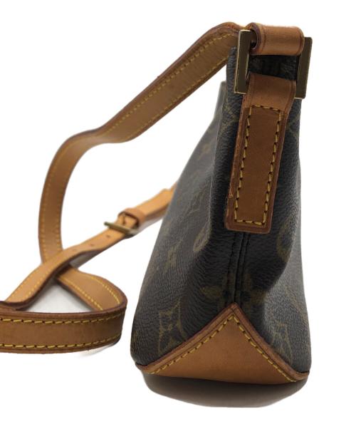 LOUIS VUITTON（ルイ ヴィトン）LOUIS VUITTON (ルイ ヴィトン) ショルダーポーチ ブラウンの古着・服飾アイテム