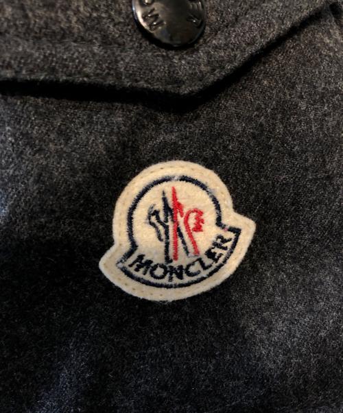MONCLER（モンクレール）MONCLER (モンクレール) ダウンジャケット グレー サイズ:２の古着・服飾アイテム