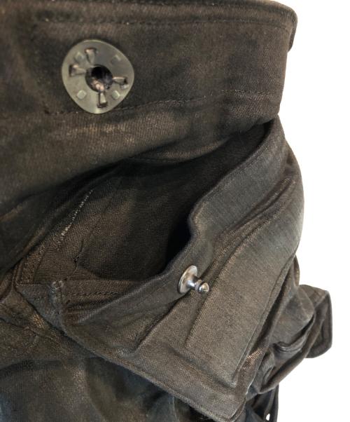 JULIUS（ユリウス）JULIUS (ユリウス) ガスマスクカーゴパンツTROUSERS FOR MALE jud5 ブラック サイズ:１の古着・服飾アイテム