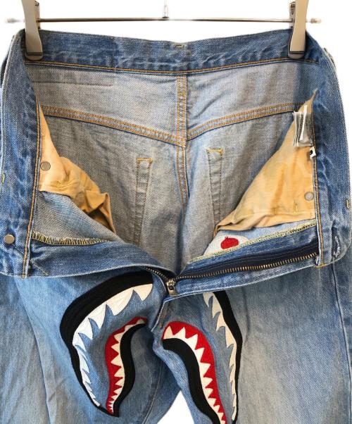 A BATHING APE（アベイシングエイプ）A BATHING APE (アベイシングエイプ) デニムパンツ インディゴ サイズ:Mの古着・服飾アイテム