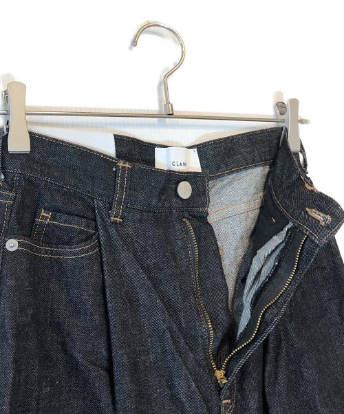 CLANE（クラネ）CLANE (クラネ) TUCK WIDE DENIM PANTS ブラック サイズ:1の古着・服飾アイテム