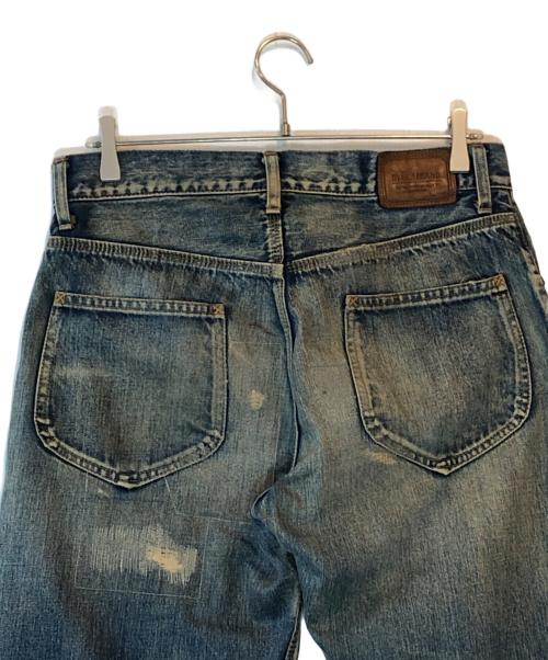 BY GLAD HAND（バイ グラッド ハンド）BY GLAD HAND (バイ グラッド ハンド) クラッシュ加工デニムパンツ ブルー サイズ:32の古着・服飾アイテム