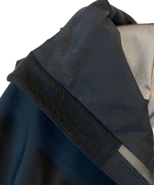 DESCENTE ALLTERRAIN（デザイント オルテライン）Descente ALLTERRAIN (デザイント オルテライン) STABRIDGE (スタブリッジ) WORLD TOUR JACKET ネイビー サイズ:Lの古着・服飾アイテム