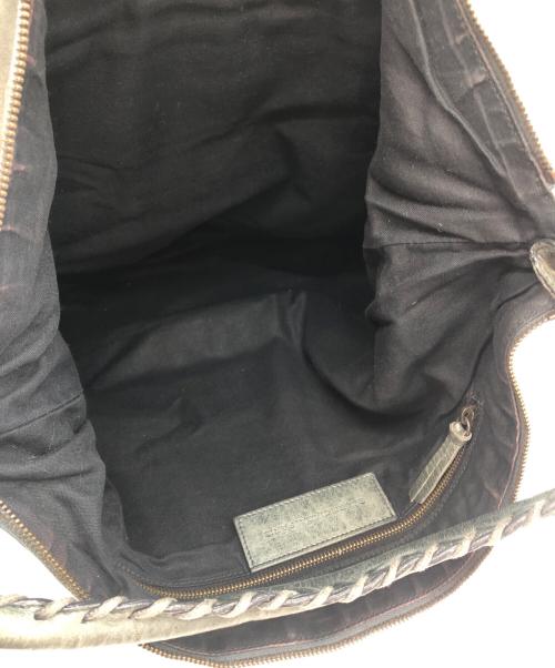 BALENCIAGA（バレンシアガ）BALENCIAGA (バレンシアガ) カバード ジャイアント デイ ショルダーバッグ カーキの古着・服飾アイテム