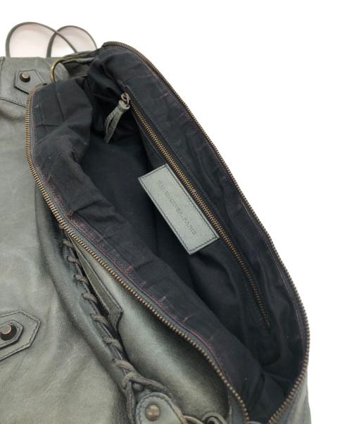 BALENCIAGA（バレンシアガ）BALENCIAGA (バレンシアガ) カバード ジャイアント デイ ショルダーバッグ カーキの古着・服飾アイテム
