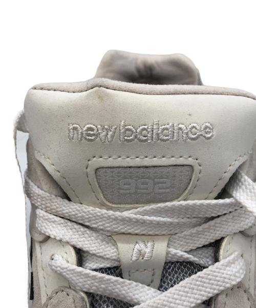 NEW BALANCE（ニューバランス）NEW BALANCE (ニューバランス) ローカットスニーカー ホワイト×グレー サイズ:26.5㎝の古着・服飾アイテム
