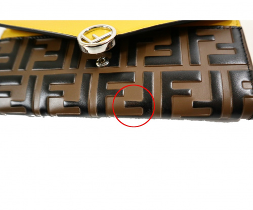 FENDI（フェンディ）FENDI (フェンディ) レターフラップロングウォレット ブラウン×イエロー サイズ:なし ダブルF　エフィズフェンディ 8N0251-A6CB-199-0294の古着・服飾アイテム