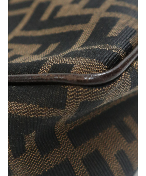 FENDI（フェンディ）FENDI (フェンディ) ハンドバッグ ブラウン サイズ:下記参照 ズッカの古着・服飾アイテム