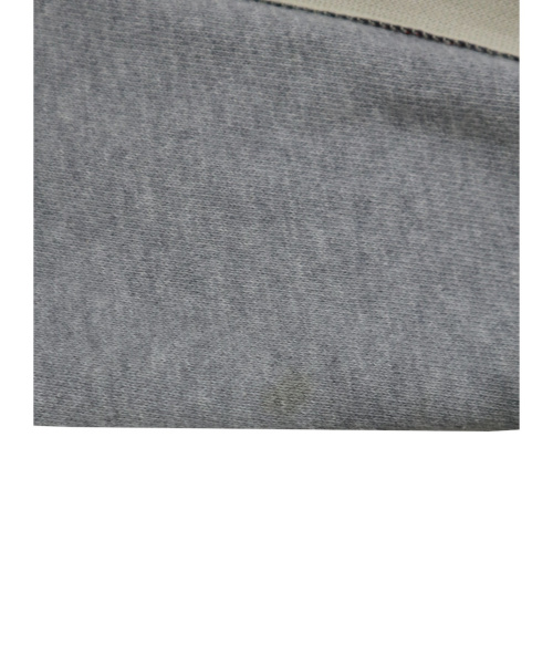 GUCCI（グッチ）GUCCI (グッチ) スリーブロゴテクニカルジップパーカー グレー サイズ:S 497250 X9197の古着・服飾アイテム