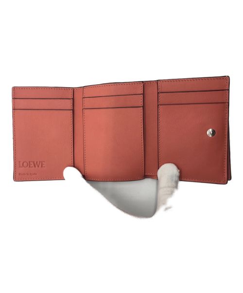 LOEWE（ロエベ）LOEWE (ロエベ) TRIFOLD WALLET ベージュ サイズ:-の古着・服飾アイテム