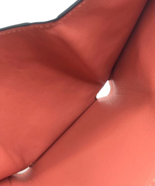 LOEWE（ロエベ）LOEWE (ロエベ) TRIFOLD WALLET ベージュ サイズ:-の古着・服飾アイテム
