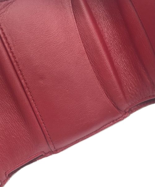 J&M DAVIDSON（ジェイ＆エム デヴィッドソン）J&M DAVIDSON (ジェイ＆エム デヴィッドソン) 3つ折り財布 ベージュ×レッドの古着・服飾アイテム