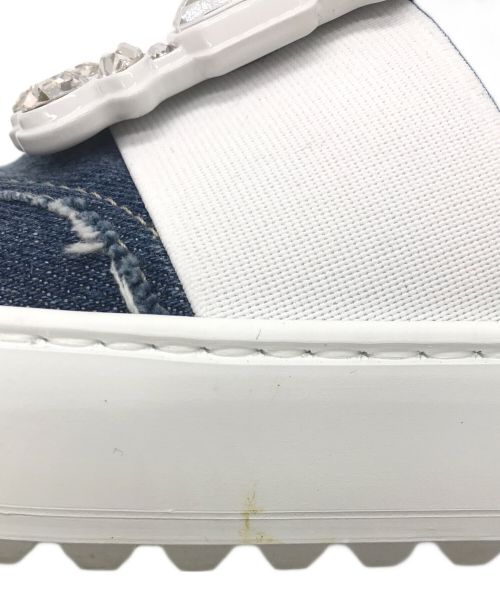 Roger Vivier（ロジェ ヴィヴィエ）Roger Vivier (ロジェ ヴィヴィエ) ストラス バックル デニム スニーカー インディゴ サイズ:SIZE37の古着・服飾アイテム